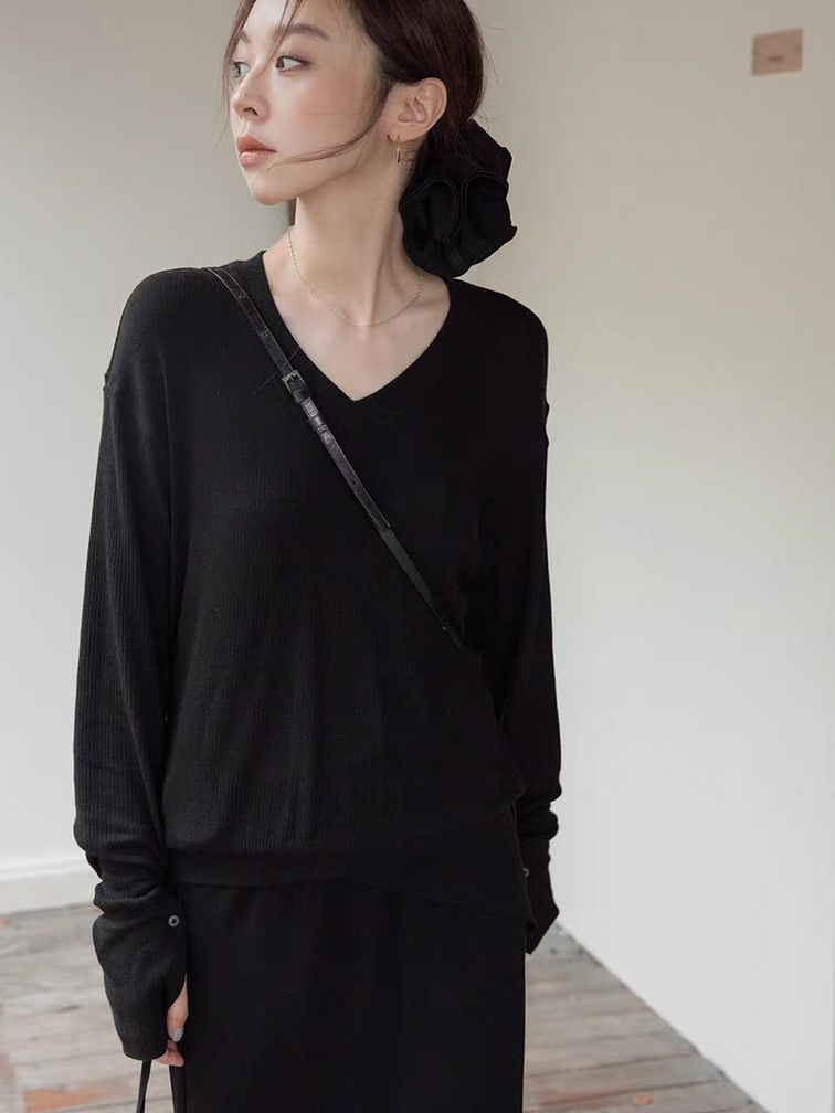 V neck embossed 20% wool cotton rayon spandex buttoned sleeves sweater 4