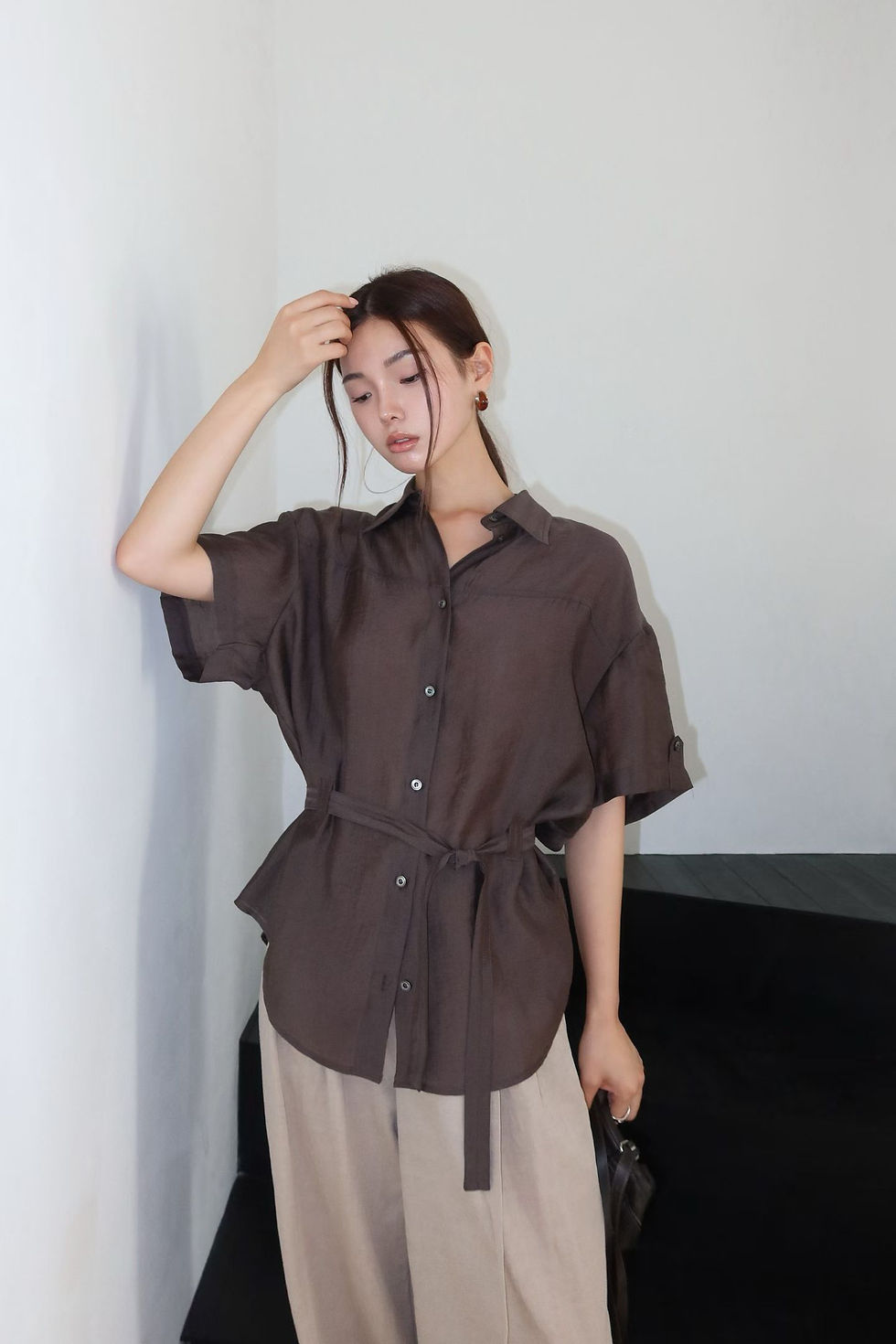Thumbnail: Belted lyocell nylon mid length buttoned sheet shirt 