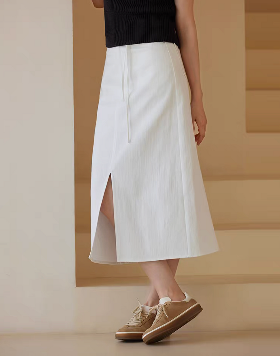 Thumbnail: Front slit cotton denim white high waisted drawstring A line skirt