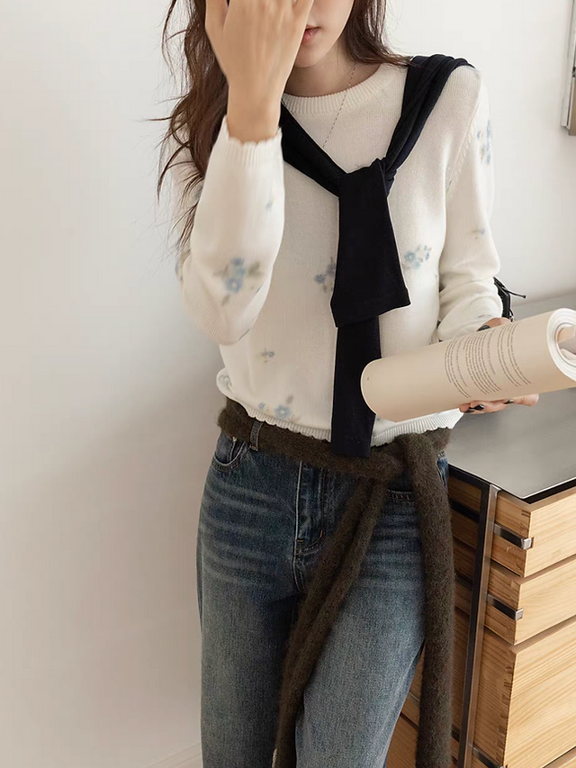 Floral patterned poly rayon knitwear 3
