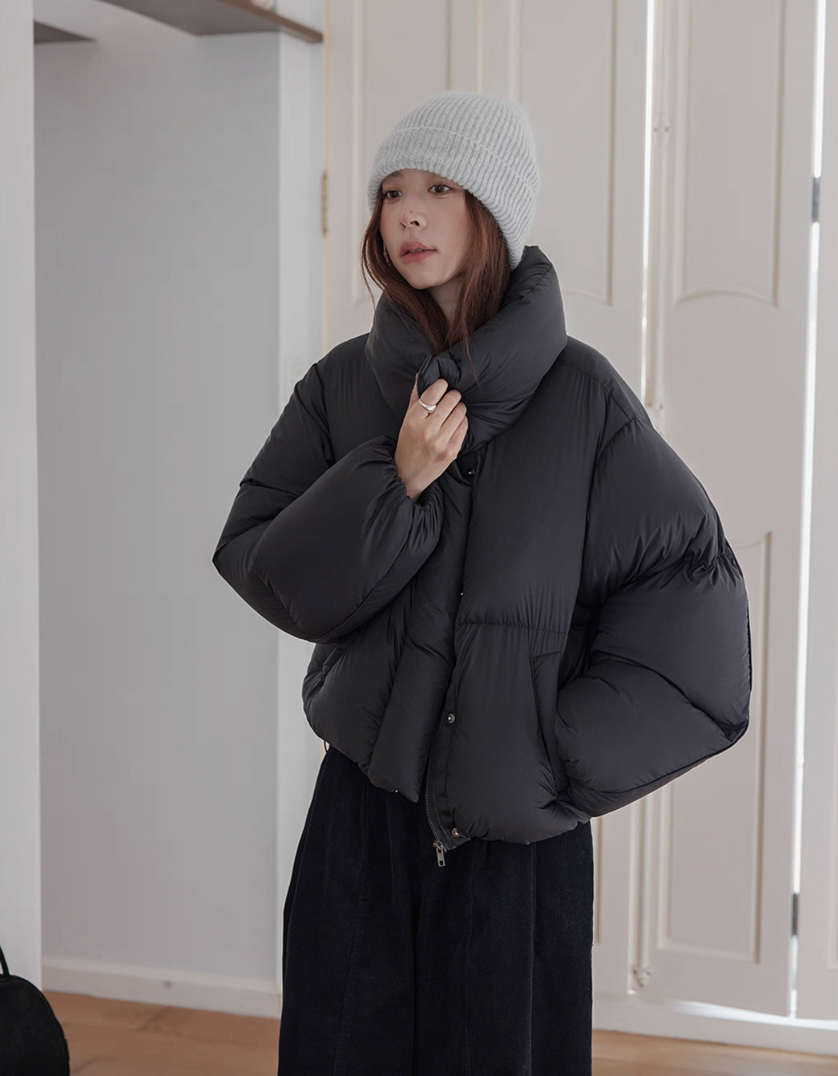 90% Down black standing collar two way puffer jacket