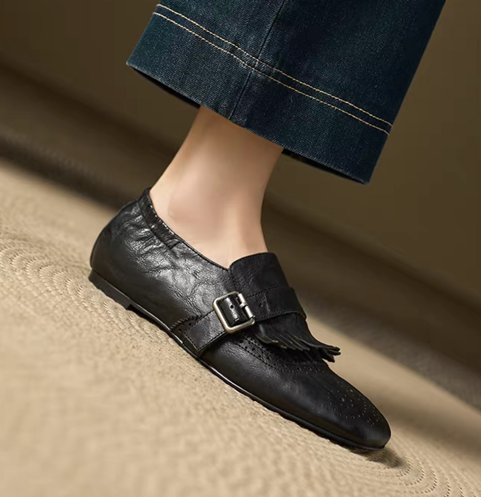 Thumbnail: Lambskin tassels side buckle back elastic loafers