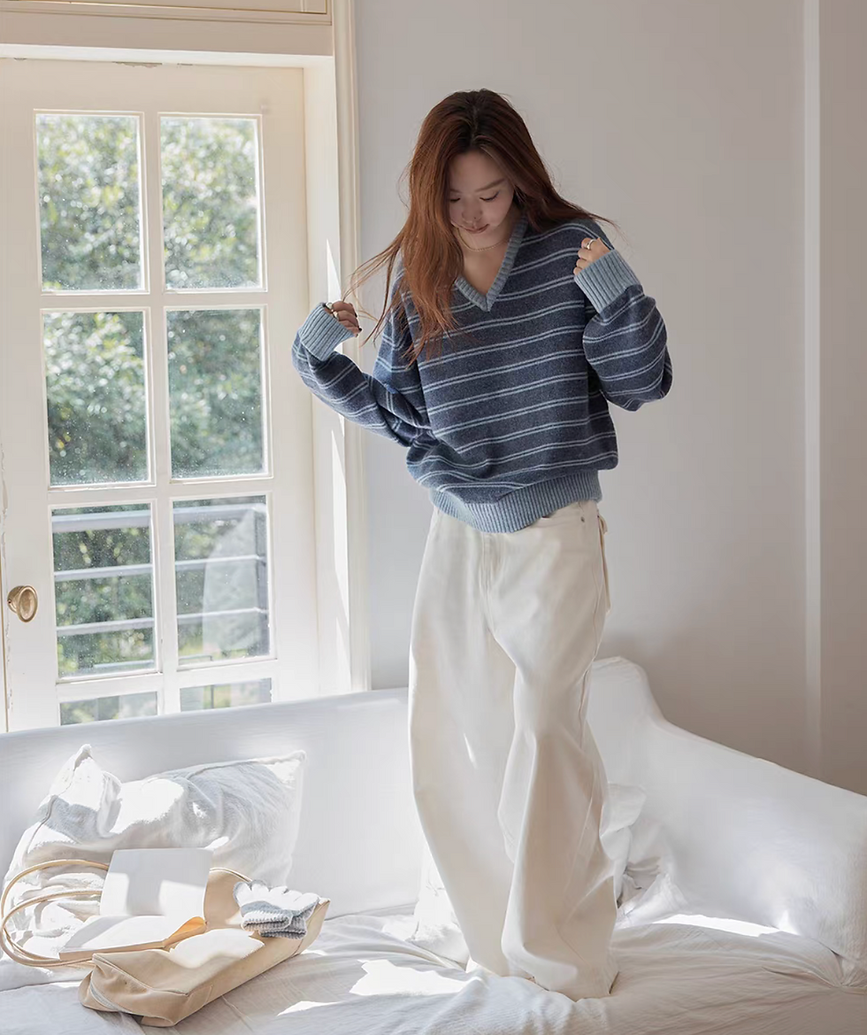 Thumbnail: Fluffy wool striped V neck color blocking 26% wool rayon knitwear