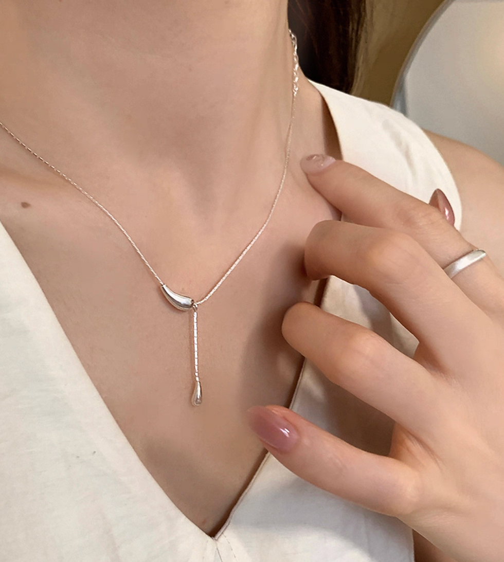 Thumbnail: Water droplet adjustable 925 silver necklace