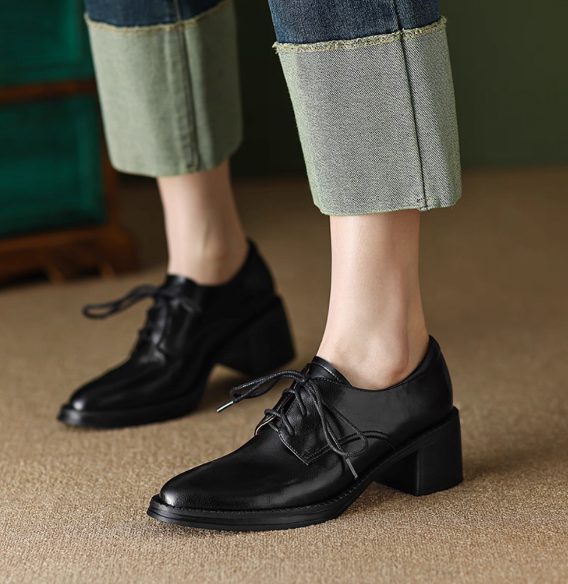 Brushed off calf leather lacing chunky heel shoes