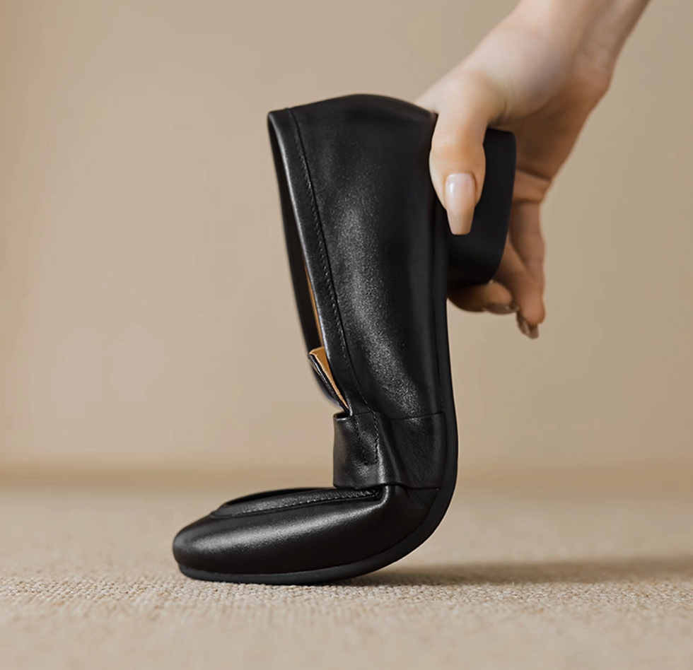 Thumbnail: Penny saver calf leather round heel pointy contour shoes