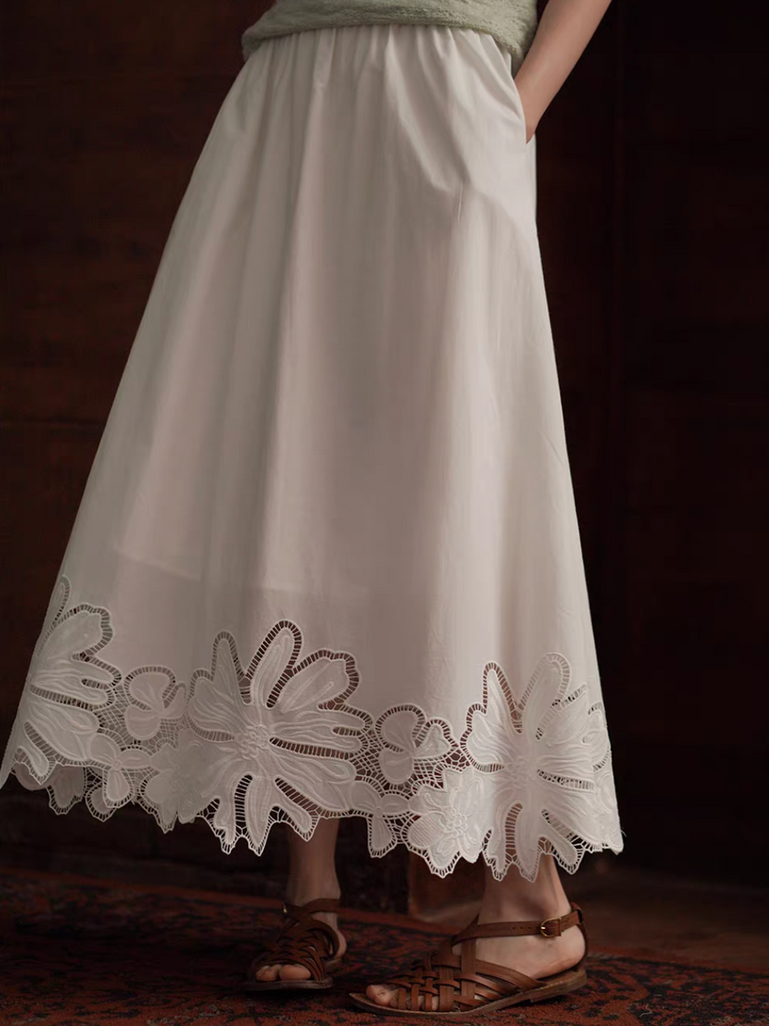 Elasticated ivory floral crochet wavy trim lined table skirt 1