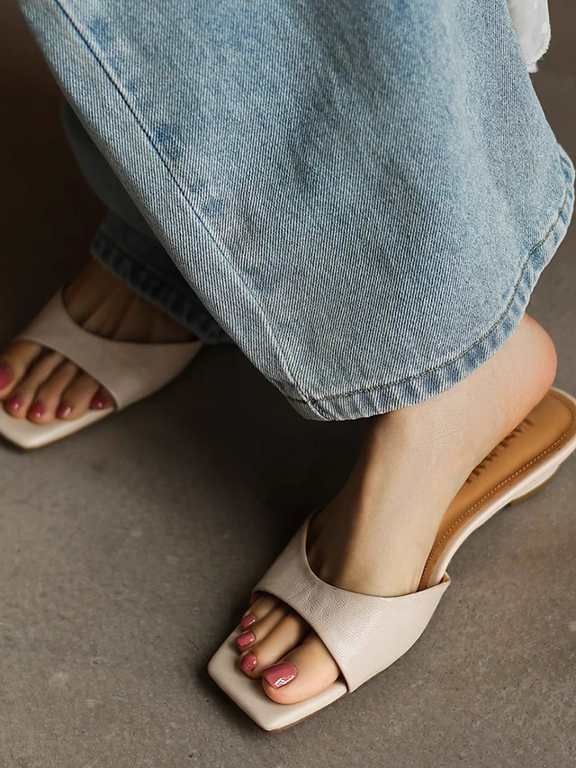 Embossed lambskin minimalistic curved rim slip ons 1