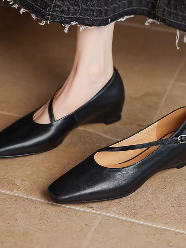 Brushed off lambskin pointy diagonal strap shoes 8