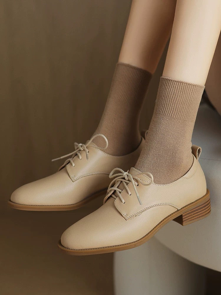 Calf leather wood heel lacing shoes