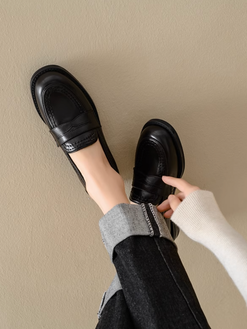 Stitched trim penny saver calf leather loafers 10