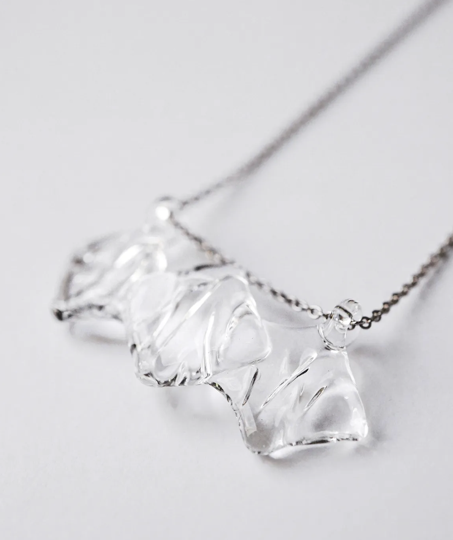 Thumbnail: Handmade Hario Usrai Thin Ice On Surface clear glass necklace