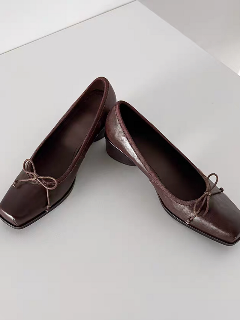 Lambskin brushed off color ribbon round low heels 12