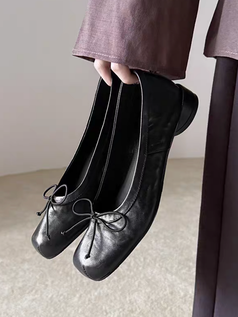 Lambskin brushed off pleats ribbon round heel flats 9