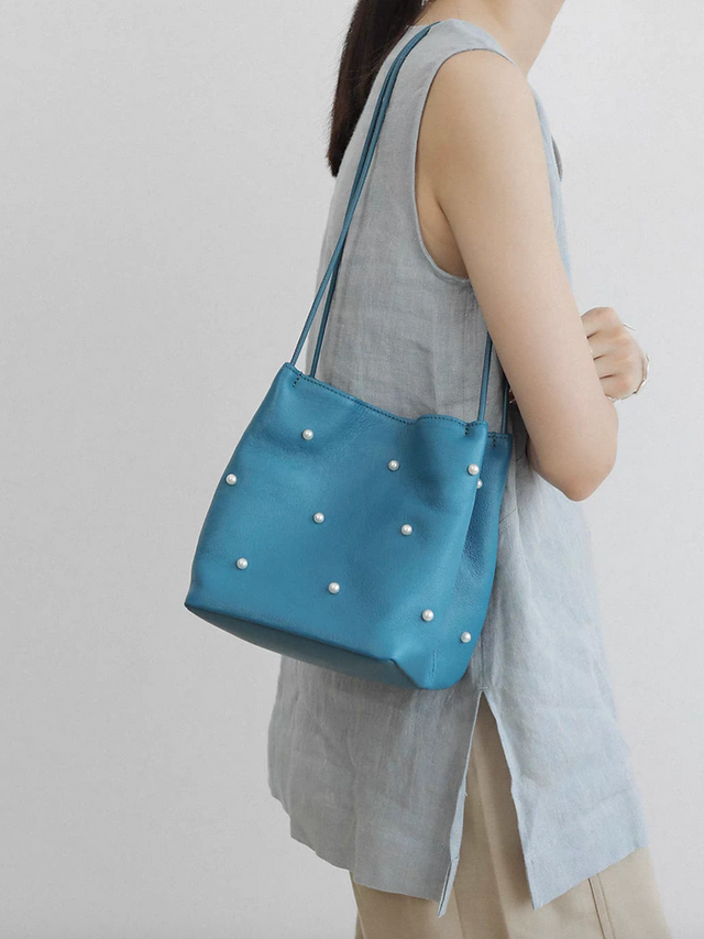 Alloy plaster pearls deco bucket togo lambskin shoulder bag 9