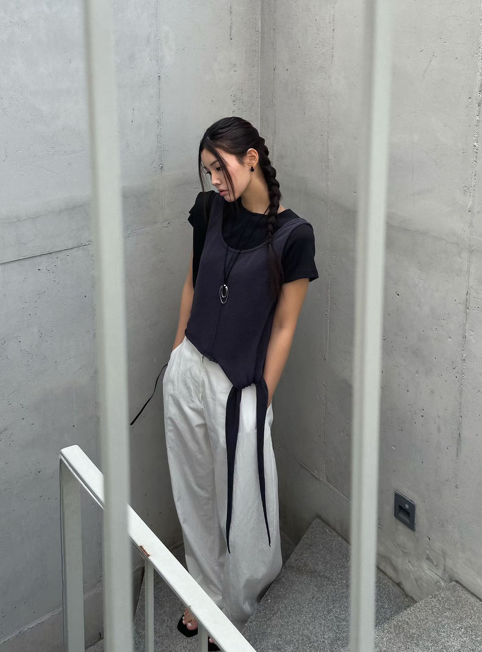 Thumbnail: Side knot contour U neck knitted cotton nylon vest 
