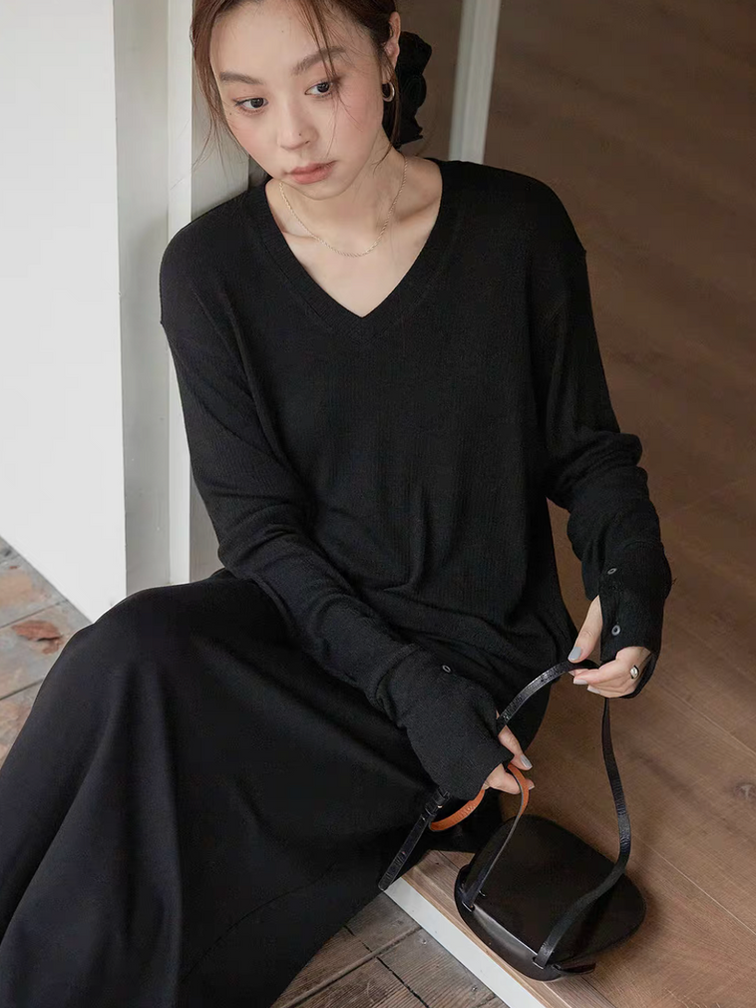 V neck embossed 20% wool cotton rayon spandex buttoned sleeves sweater 3