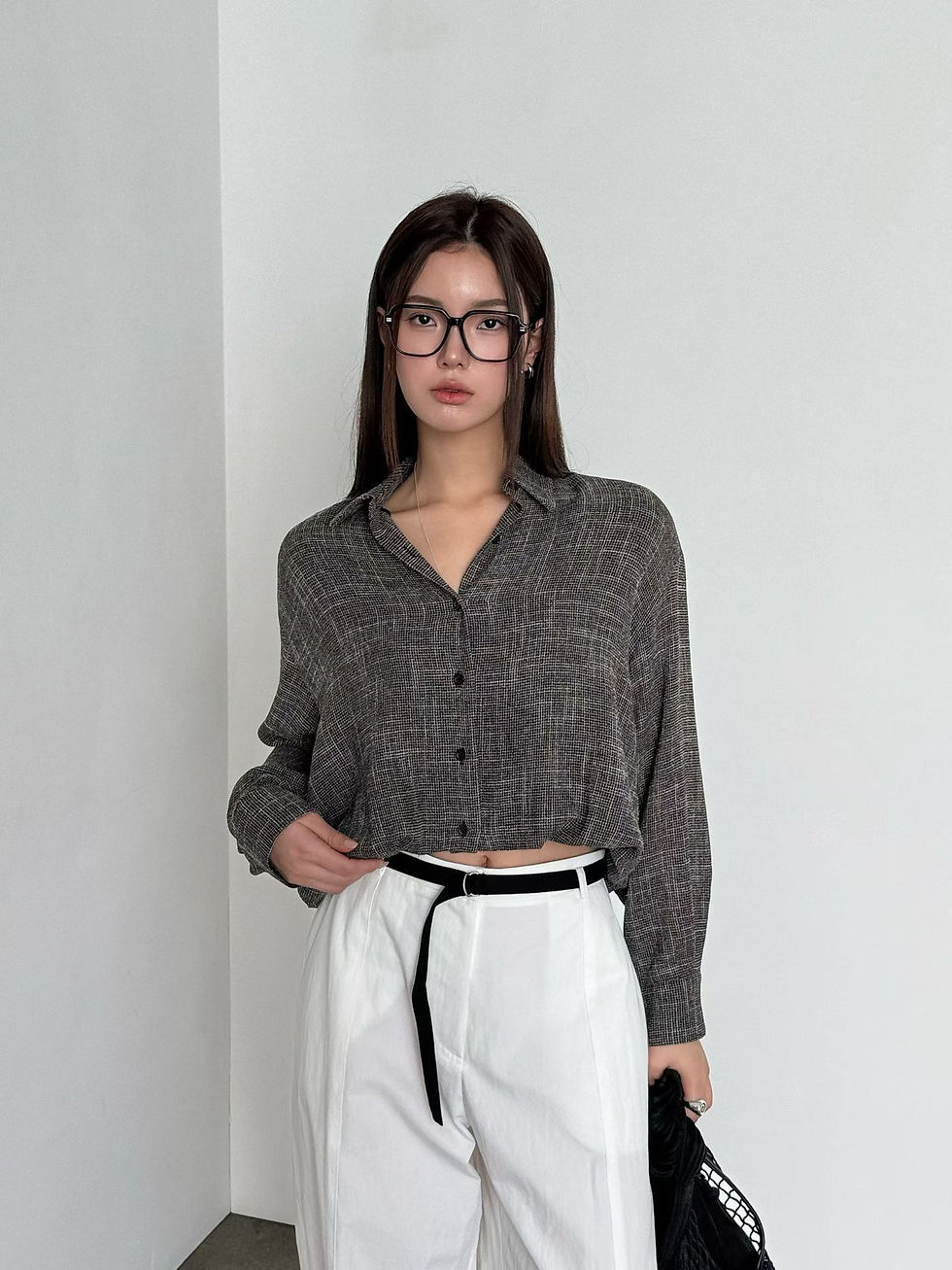 Thumbnail: Poly rayon patterned cropped shirt 