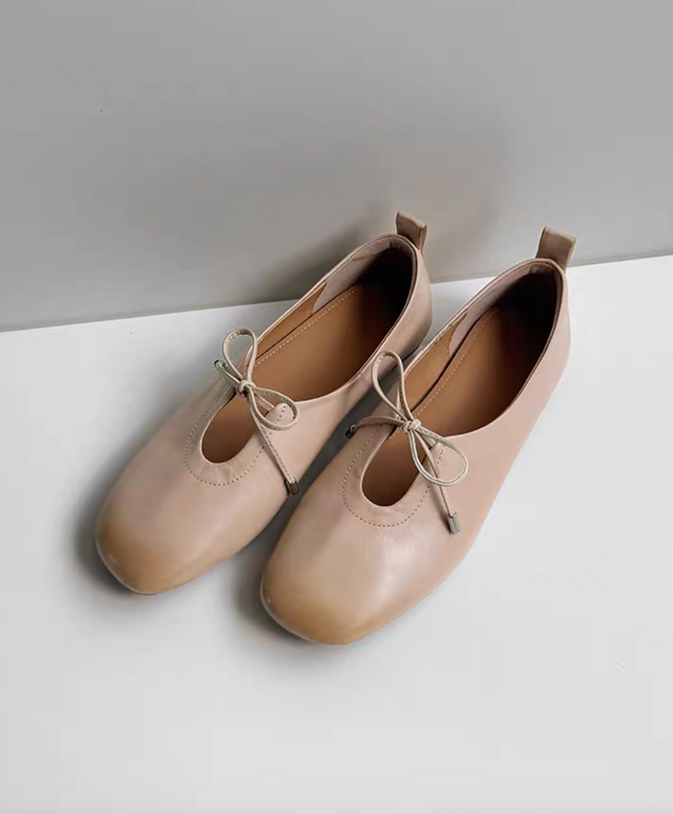 Thumbnail: Soft brushed off calf leather crochet lacing shoes