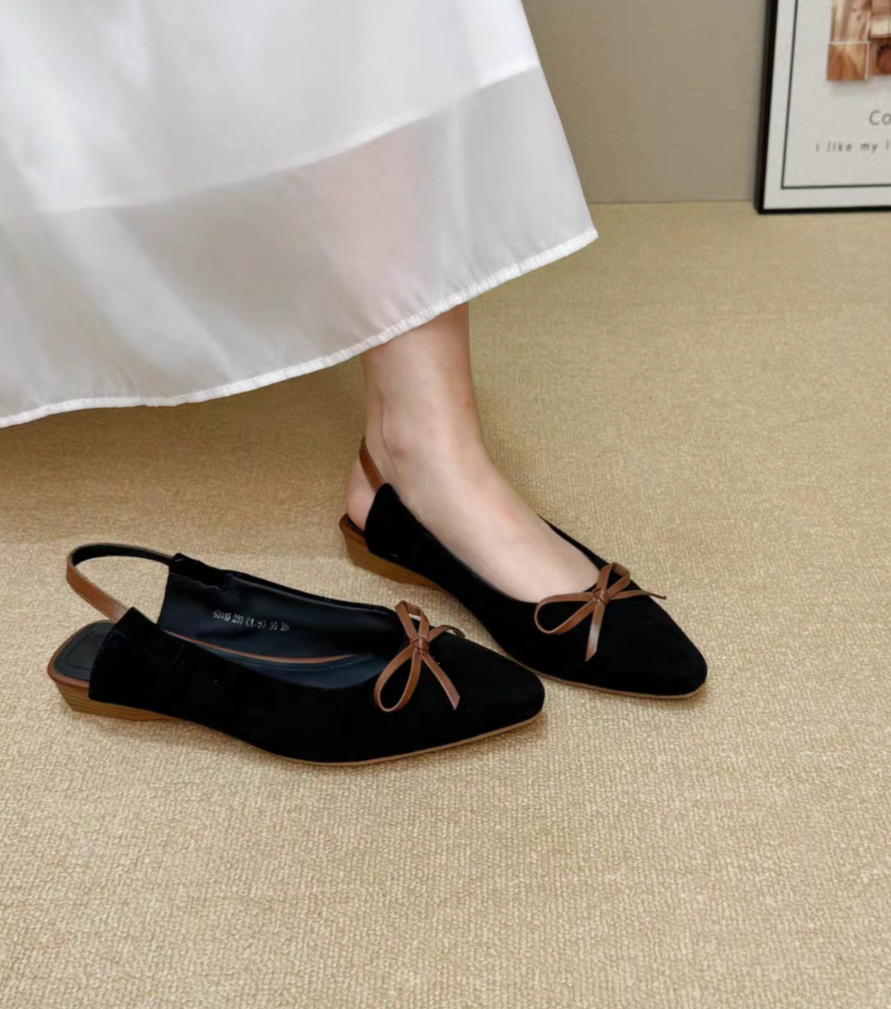 Suede lambskin sling back ribbon pointy shoes
