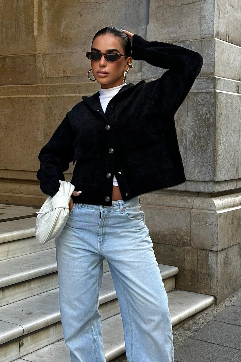 Küçük resim: Kapşonlu Sakal İplik Hırka