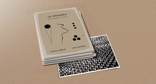 211125_Mockup libro y grabado (2).jpg