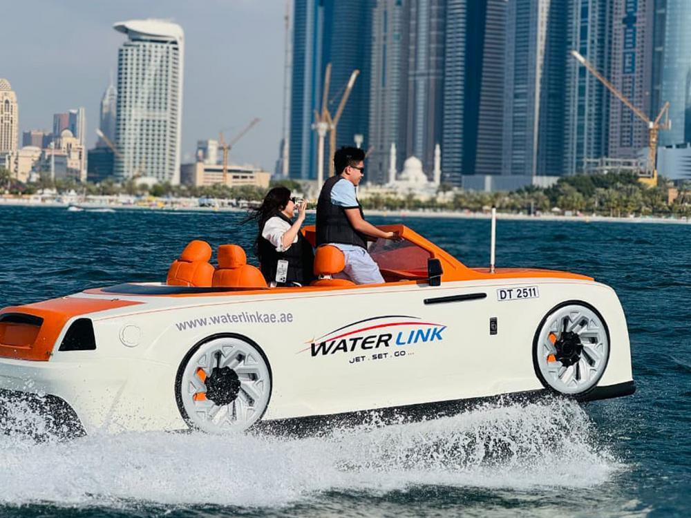 Cruise The Waves In A 4-Seater Jet Car In Dubai Gift Voucher - Ithara.ae