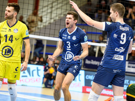 𝗖̧𝗔 𝗣𝗔𝗦𝗦𝗘 𝗣𝗢𝗨𝗥 𝗟𝗘𝗦 𝗕𝗟𝗘𝗨𝗦 ! 🔥