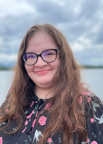 Akins_Callie_Bio Picture.jpg