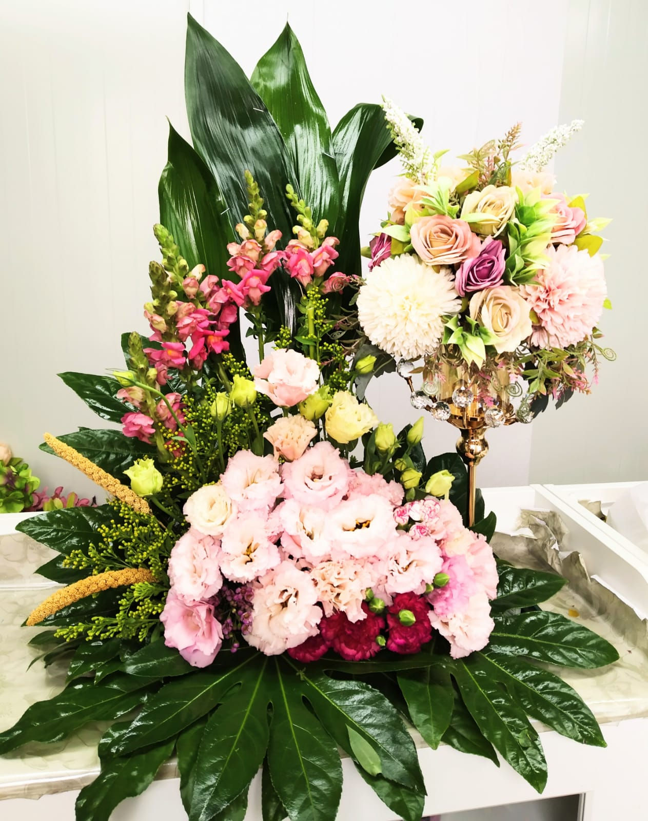 שזירת פרחים משולבת לאירוסין