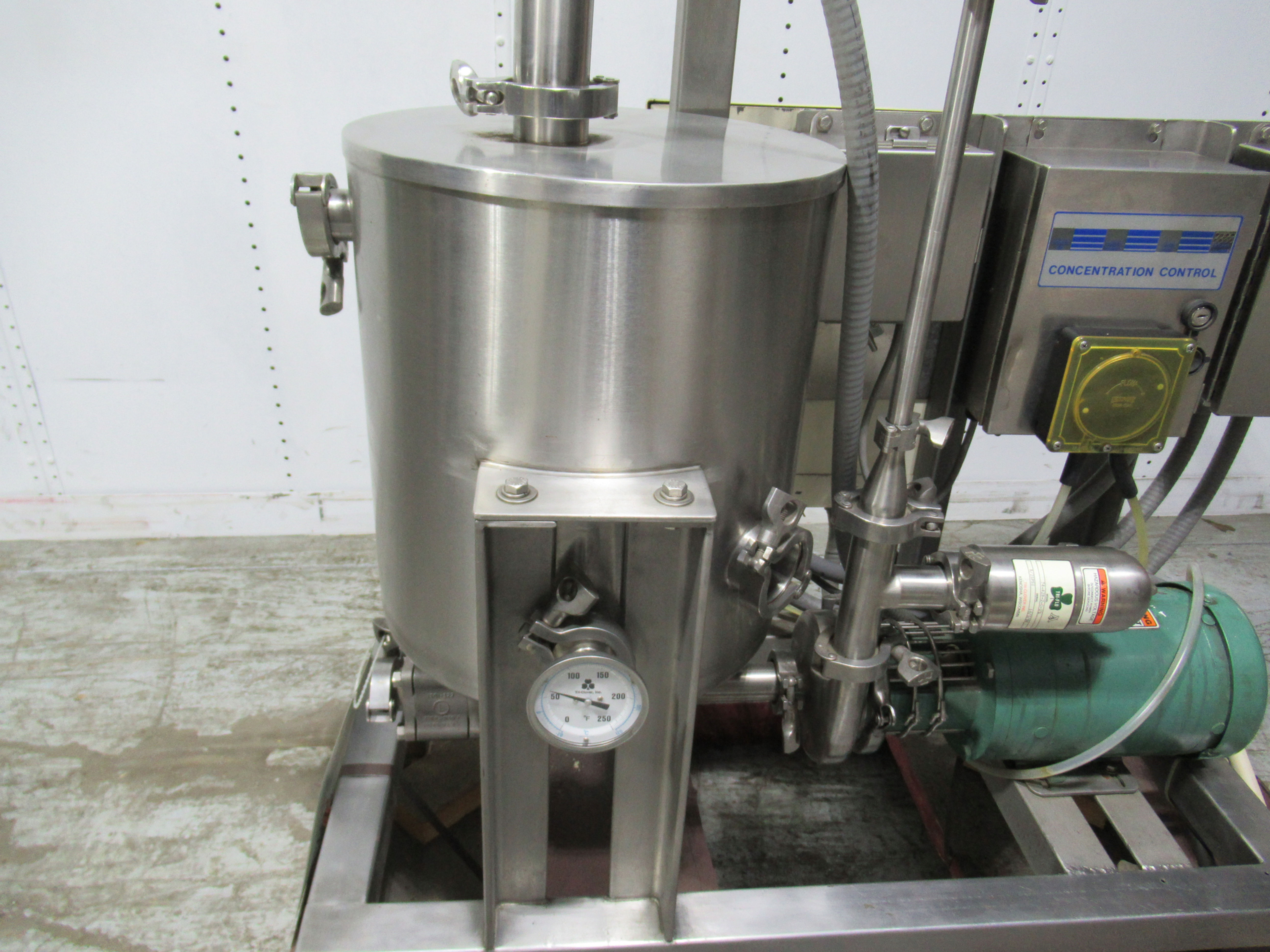 Tri Clover ,10 gallon, 304 S/S Make-Up Lab Tank