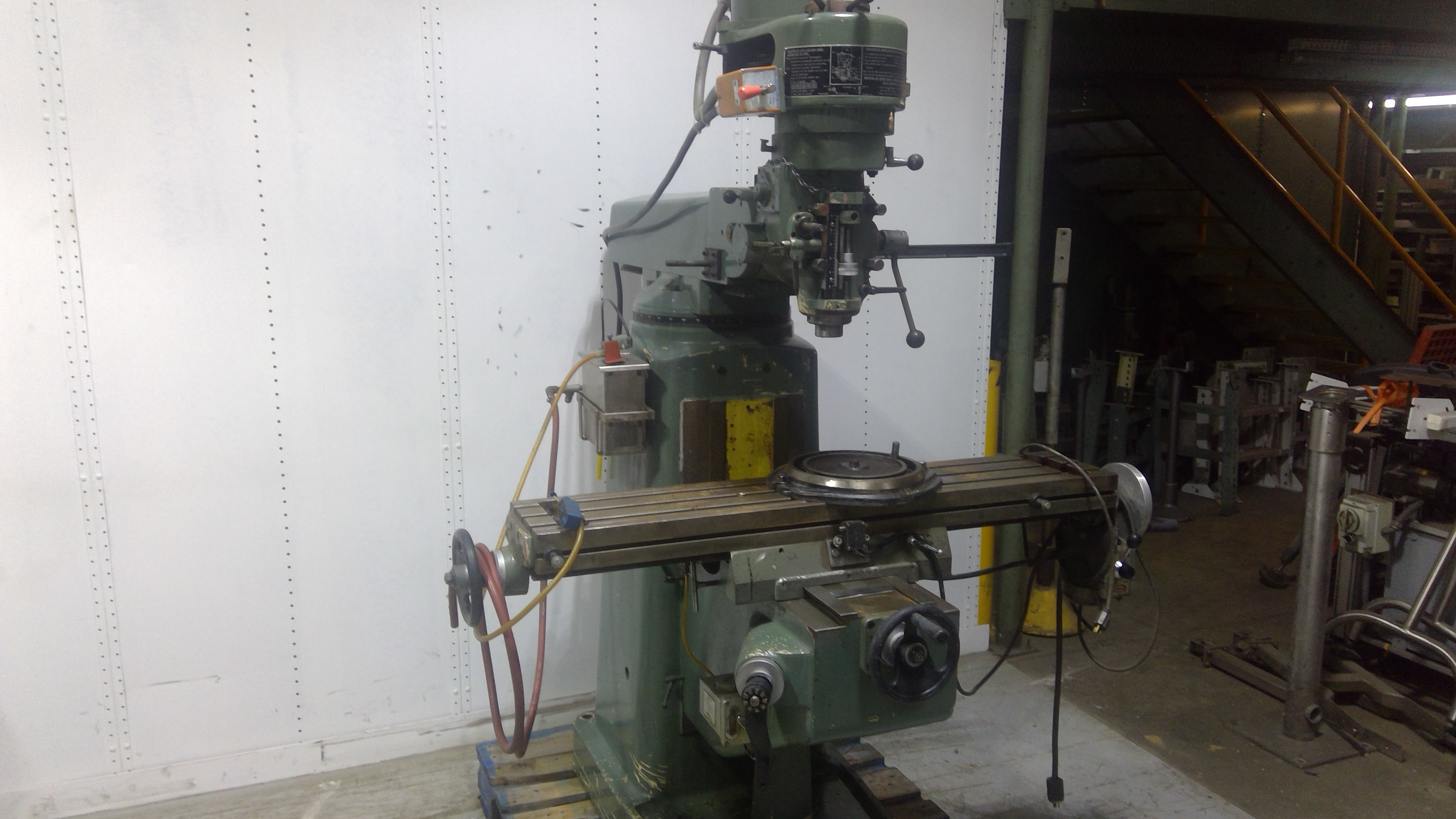 Knee Mill with 42" Bed