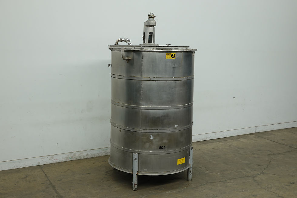 1000 Gallon, 304 stainless steel, single wall mixing tank