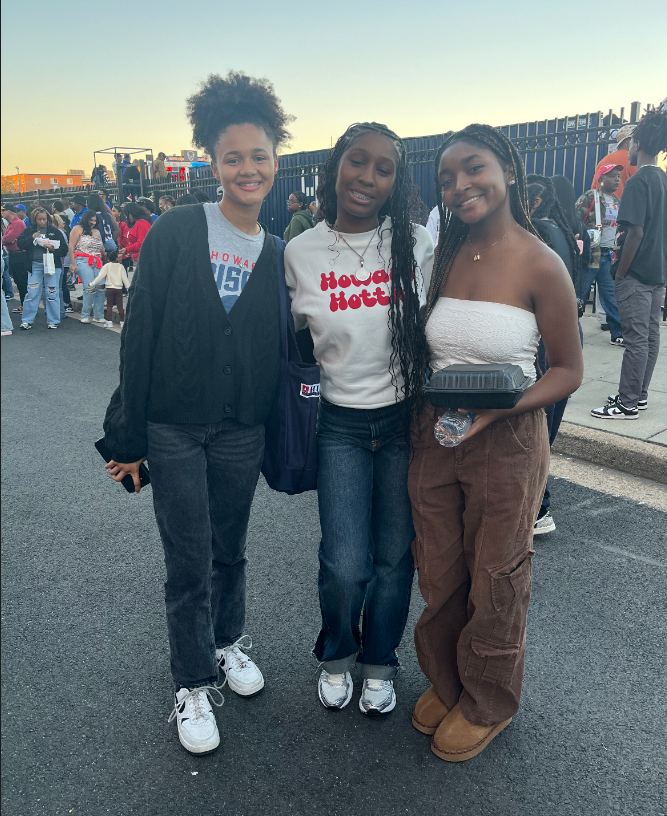 Howard_Zoe Friends.png