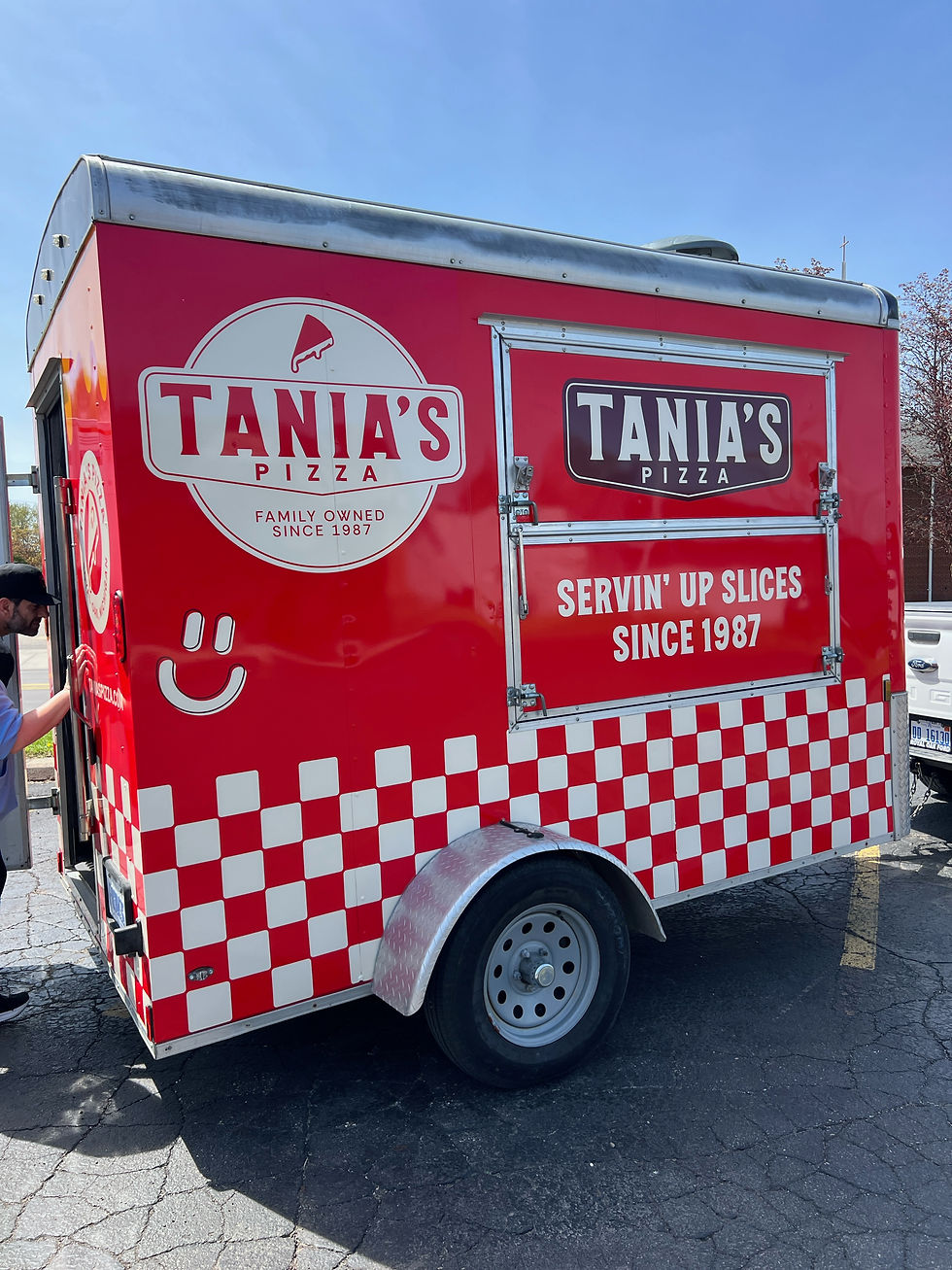 Tania's Pizza Truck Wrap