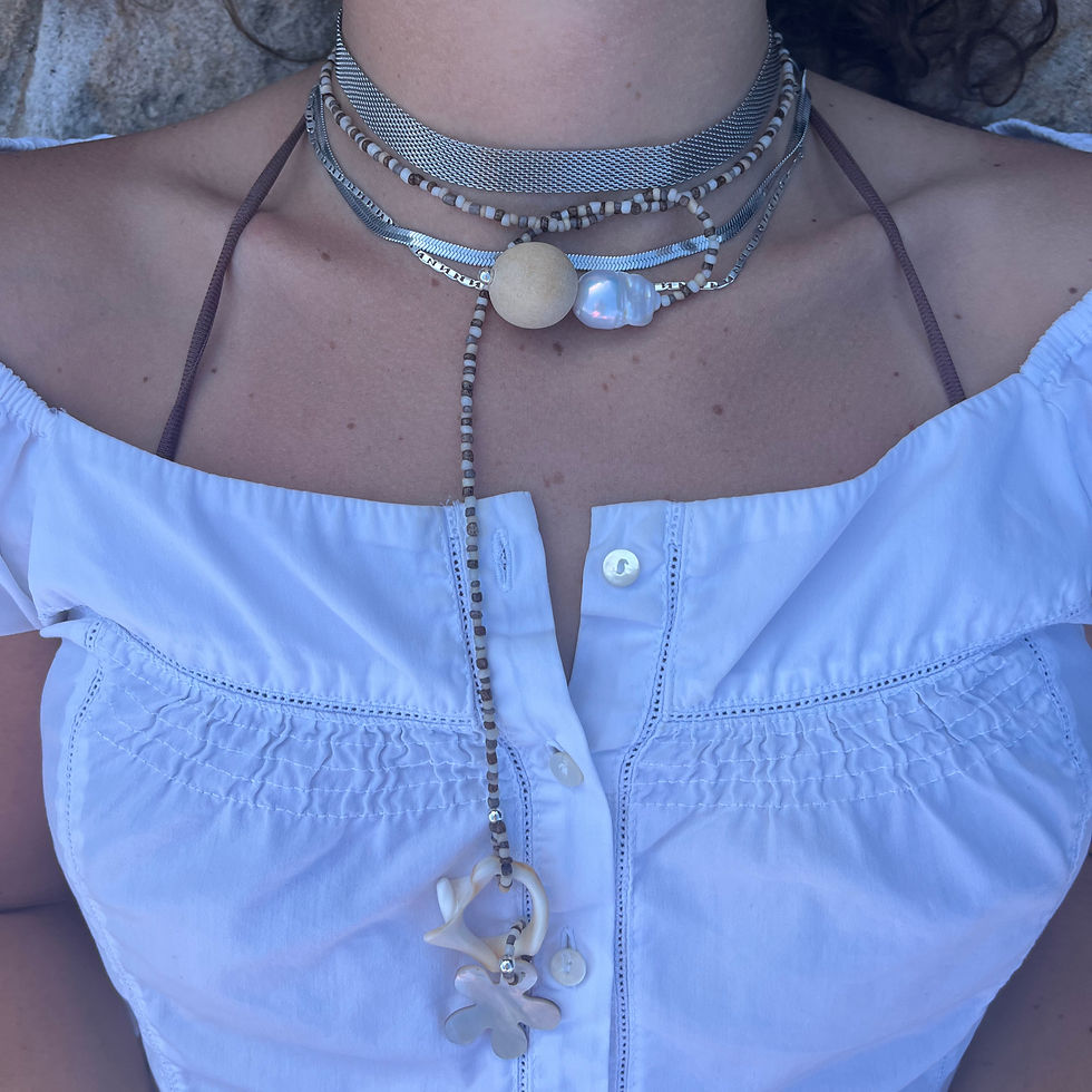 Thumbnail: Mother of Pearl Flower