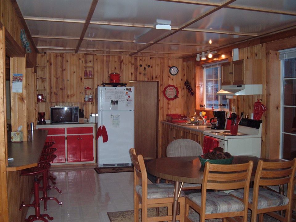 Photo S Red Barn Rentals Elk River Idaho Http Www