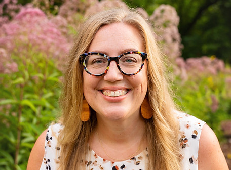 Bucher_Abby_headshots_23-00412 copy_edited.jpg