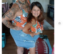 Bobby and her daughter both fitting into a pair of jeans bobby wore last year 