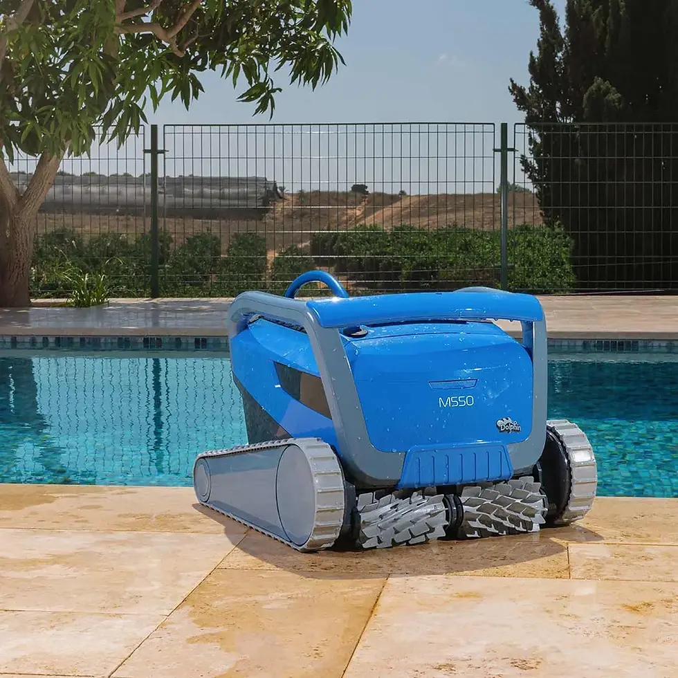 Thumbnail: Nettoyeur Dolphin M550 avec fil pour piscine creusée de Maytronics