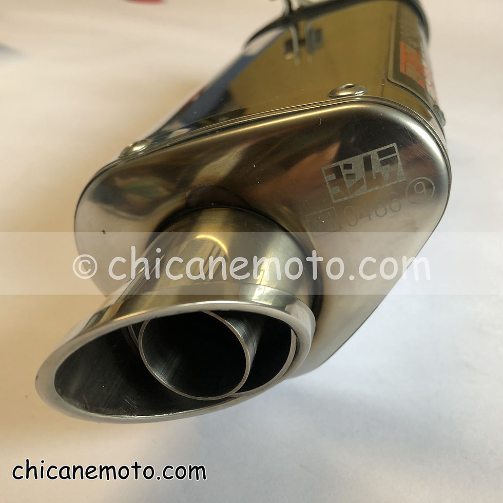 Miniature : 2 Chicane Ø42 pour Yoshimura Tri-Oval GSR 600 "ouverte"