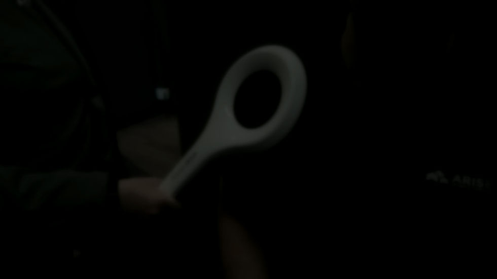 emtt-bg-dark.jpg