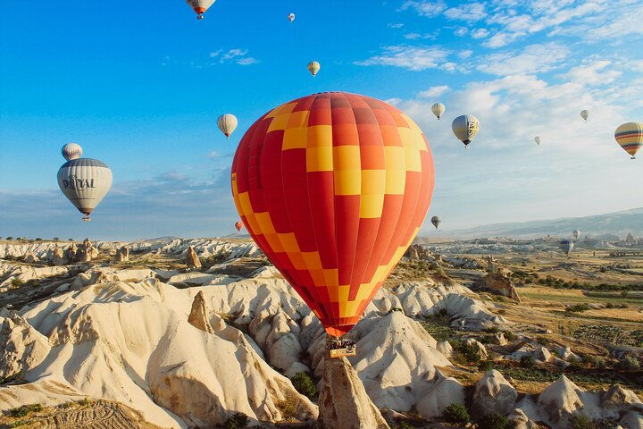 Thumbnail: Cappadocia Balloons