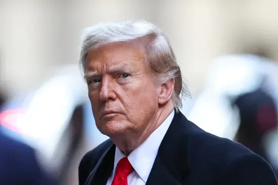 Trump quiere suspender permanentemente migración del Tercer Mundo