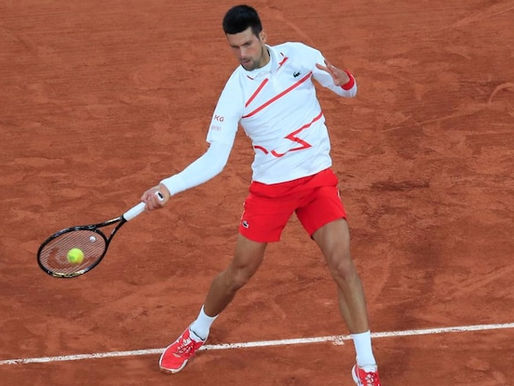 Djokovic, de "héroe" a "traidor" en Serbia 