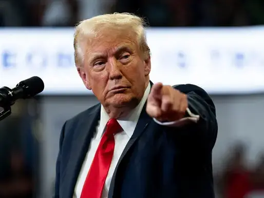 Trump amenaza con imponer un arancel adicional del 50% a China