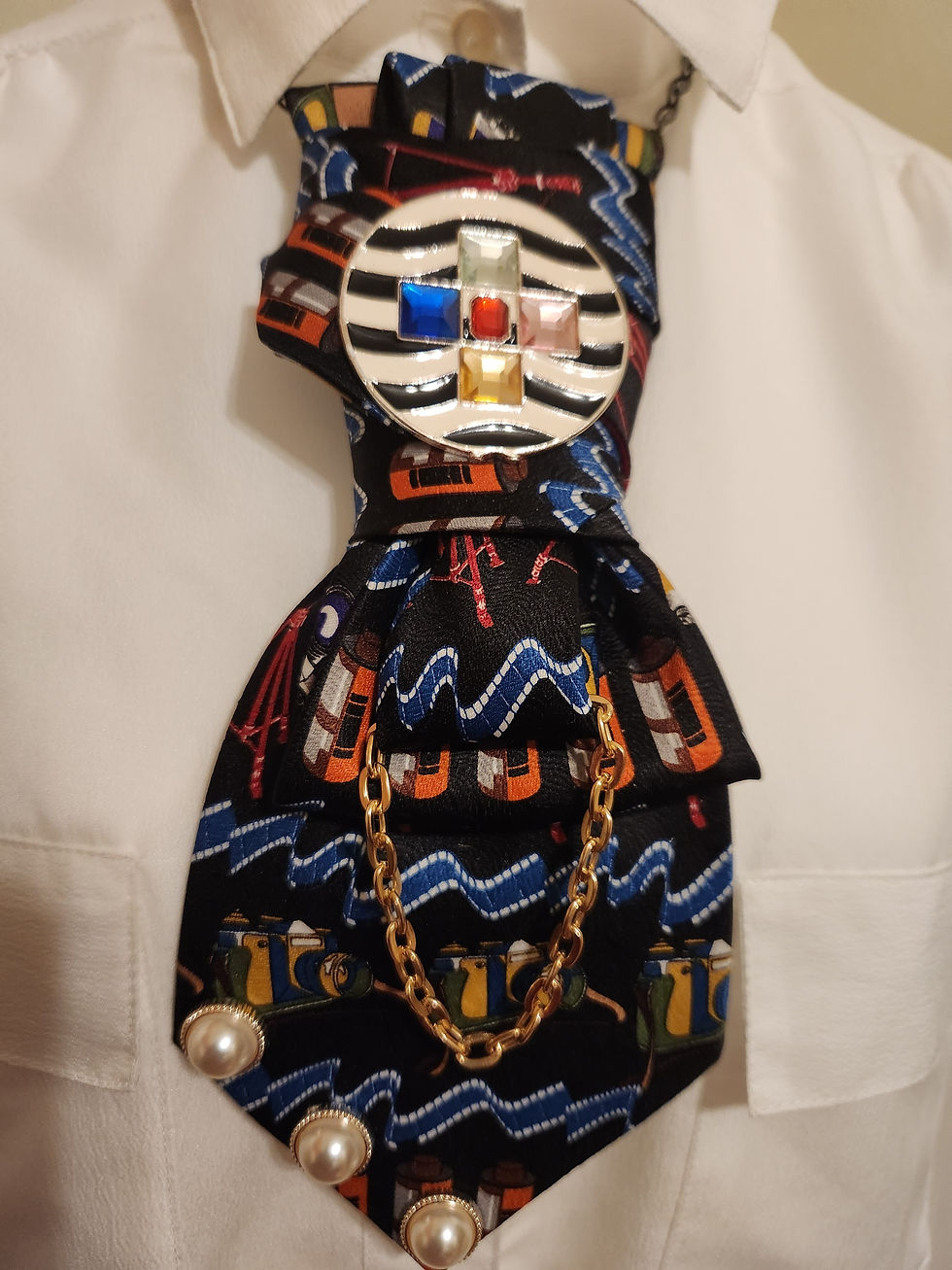 Thumbnail: Multicolored Tie Necklace 