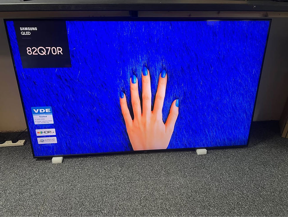 Thumbnail: 82" Samsung QE82Q70R QLED 4K HDR 1000 Smart TV