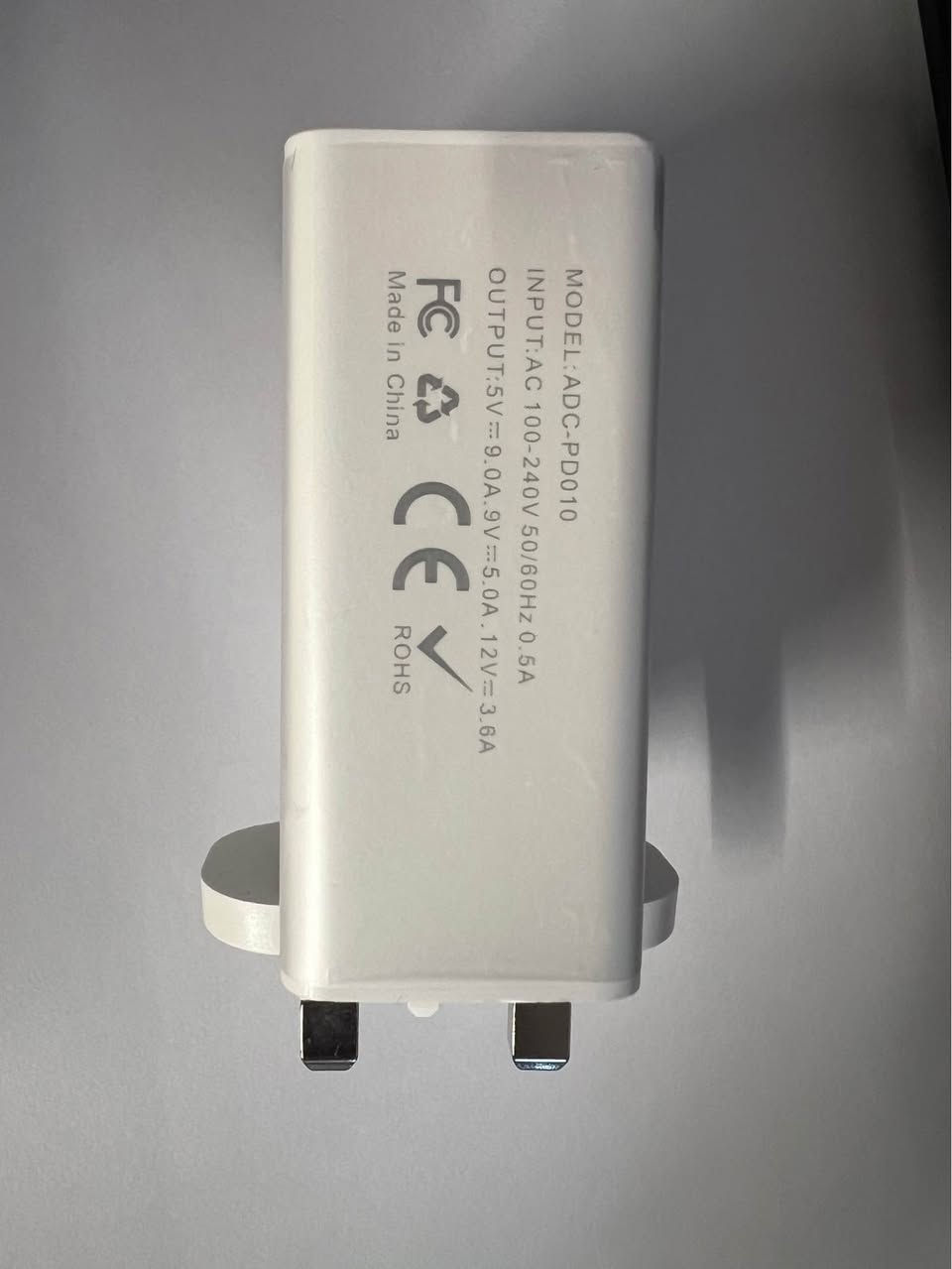 Thumbnail: Portable 200W USB C Power Hub: Charge 6 Devices with Safety Protections