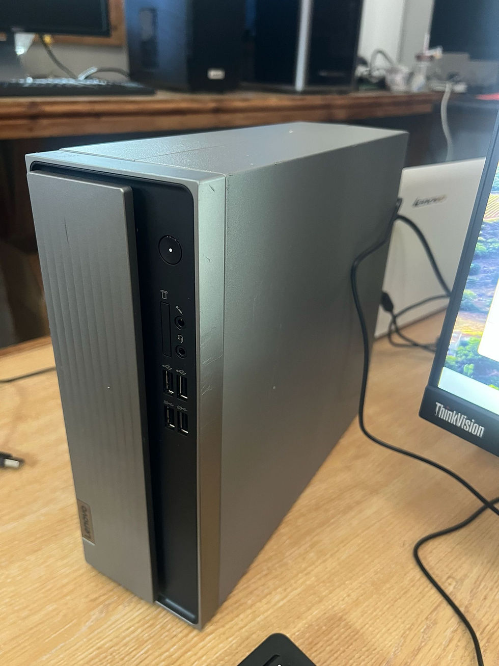 Thumbnail: lenovo 90mv desktop